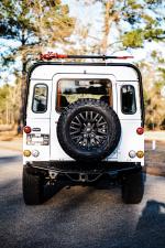 Land Rover Defender 110 by Osprey Custom Cars 1993 года